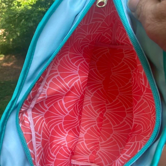 Tupperware ocean theme lunchbox - Picture 3 of 7